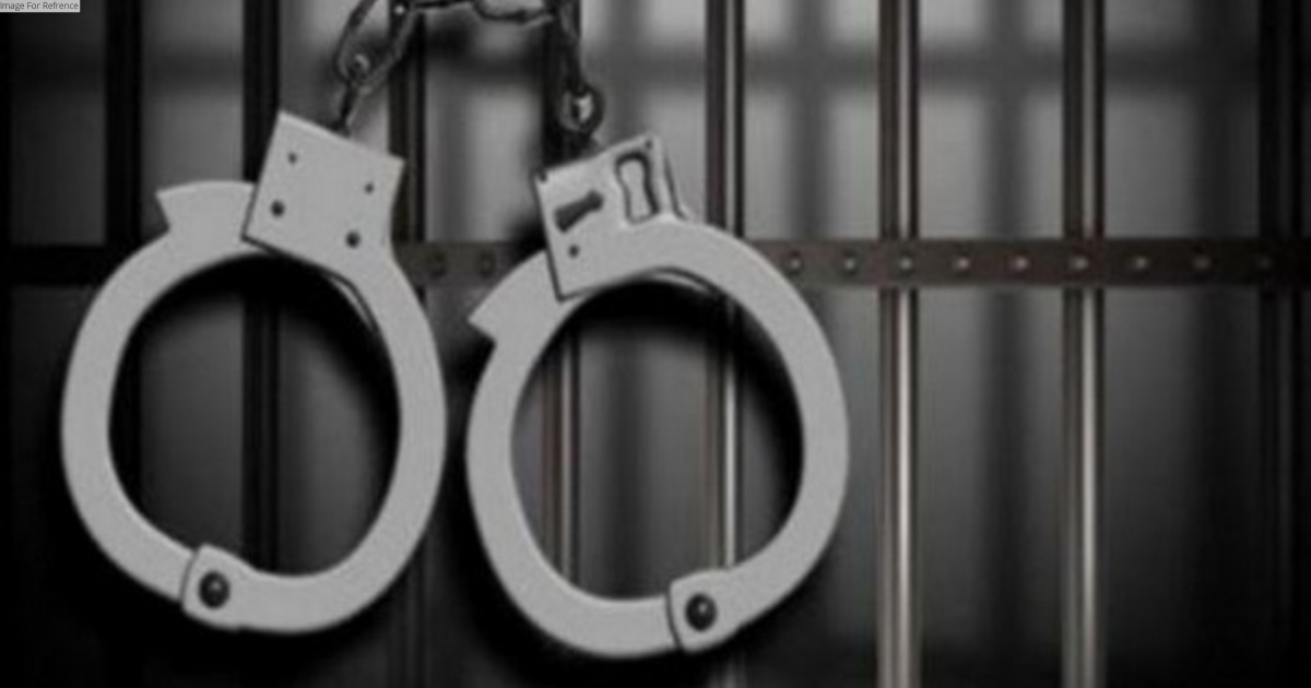 Mumbai: Man arrested for molesting woman in Juhu